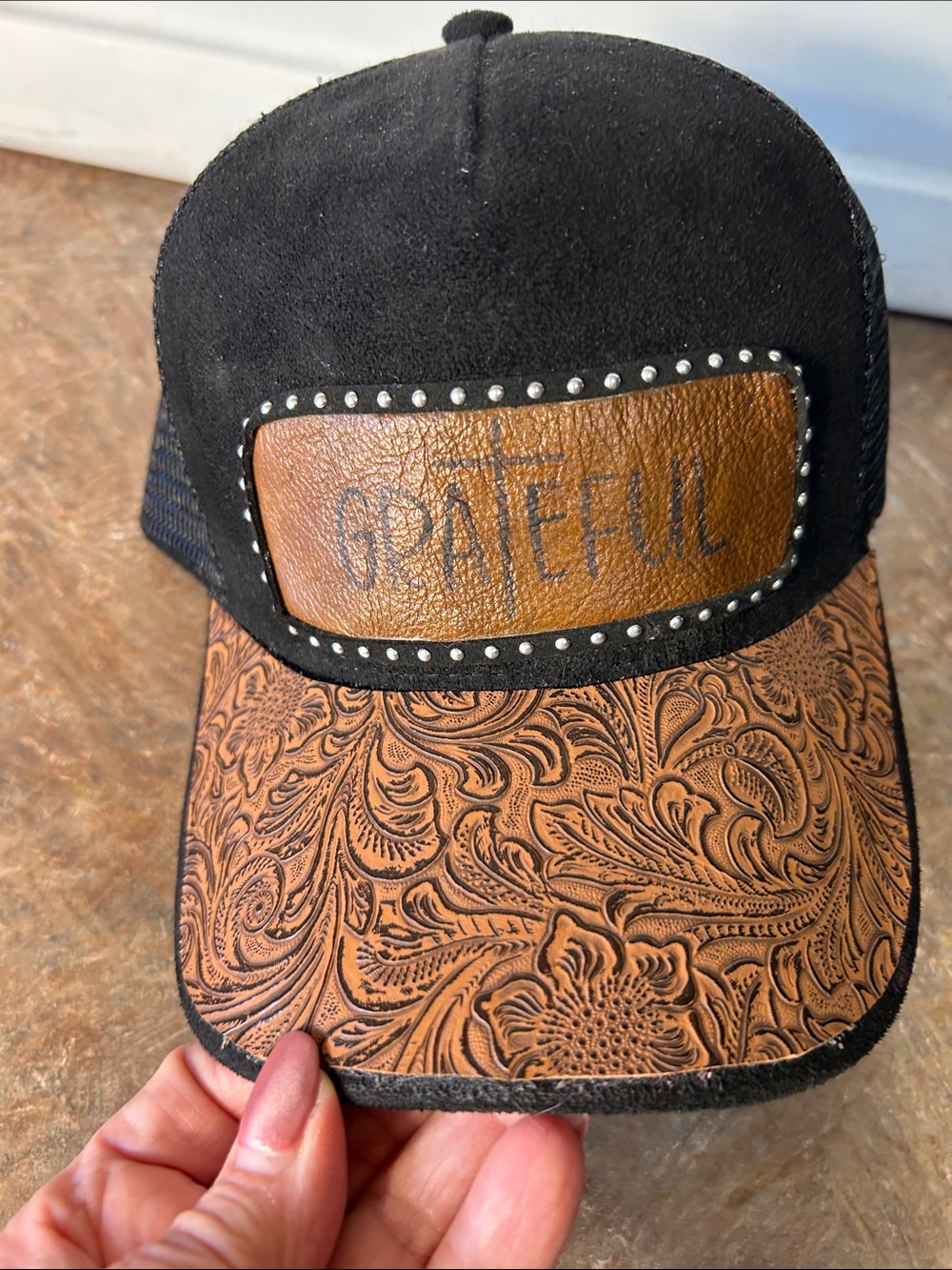 Unbranded Womens Black Suede Trucker Hat Tooled Leather Brim Grateful. Sz OS